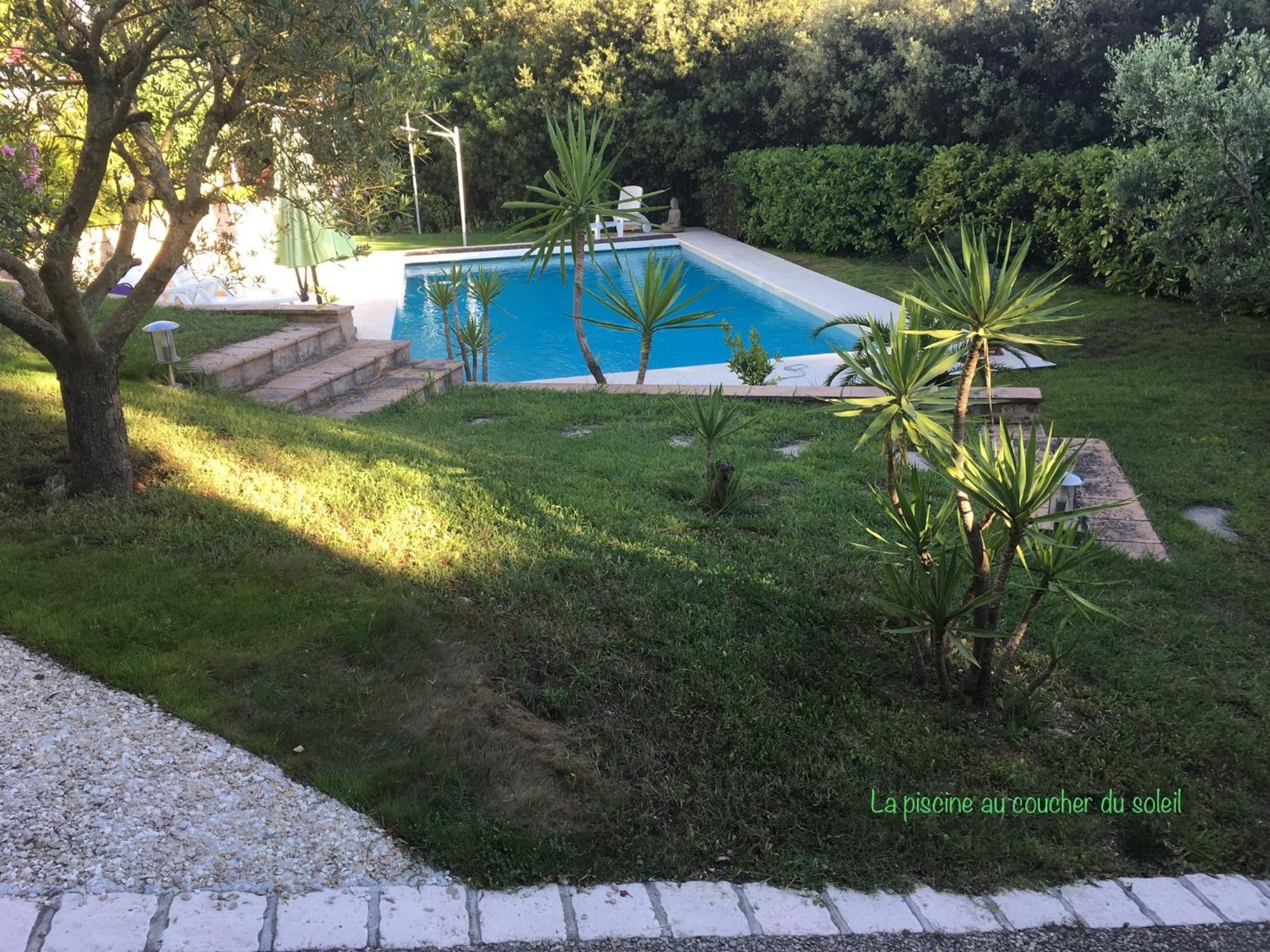 Studio Chez Charles Et Marie, Independant De La Maison, Acces Piscine, Tres Calme, Roquefort Les Pins Eksteriør billede